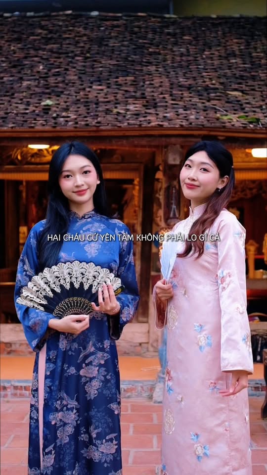 [🔑🇻🇳] WeDress cho thuê váy thiết kế, vintage, chụp ảnh cưới tại Hà Nội 🤝 Top1Rent 🔑  Các bác thấy áo dài hay váy hợp chúng tôi hơn ạ? , shares-0✔️ , likes-5❤️️ , date-2025-12-09 18:16:30🇻🇳🇻🇳🇻🇳📰🆕