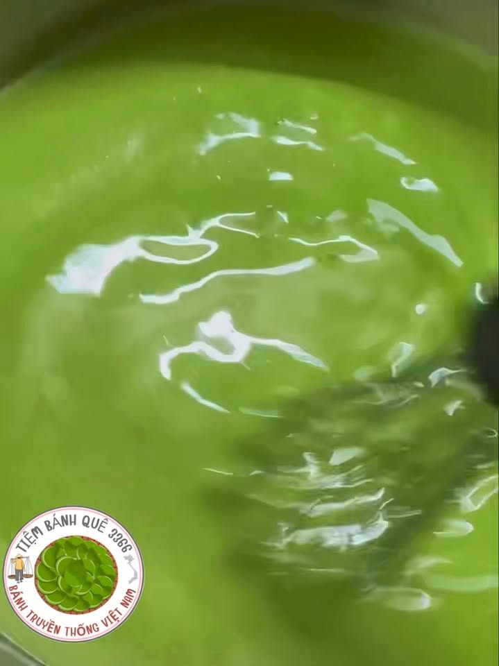 [🆕🇻🇳] TIỆM BÁNH QUÊ – Tiệm bán online Bánh Truyền Thống VN và các món ăn vặt tuổi thơ 🍔 Top1Food  🍜 Khách bảo lâu lắm rồi mới ăn được cái bánh da lợn thơm mùi lá dứa Real như vậy. , shares-0✔️ , likes-5❤️️ , date-2025-12-11 21:46:43🇻🇳🇻🇳🇻🇳📰🆕