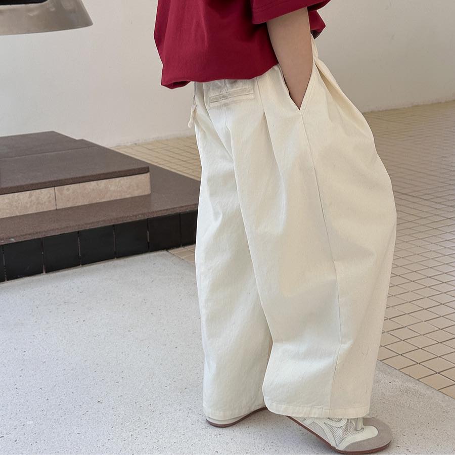 [🆕🇻🇳] Tiệm nhà Min – Shop chuyên quần áo trẻ em hàng QCCC, phong cách Hàn Quốc 😎❤️️⭐️  Re-stock hot item
Nhà Min về lại mẫu quần bán chạy nhất năm 2025, đơn giản mà lên form đẹp lắm, mẹ nào nhận hàng cũng khen
Hàng sẵn mẹ nhanh tay inbox s , shares-0✔️ , likes-4❤️️ , date-2025-12-06 03:30:30🇻🇳🇻🇳🇻🇳📰🆕