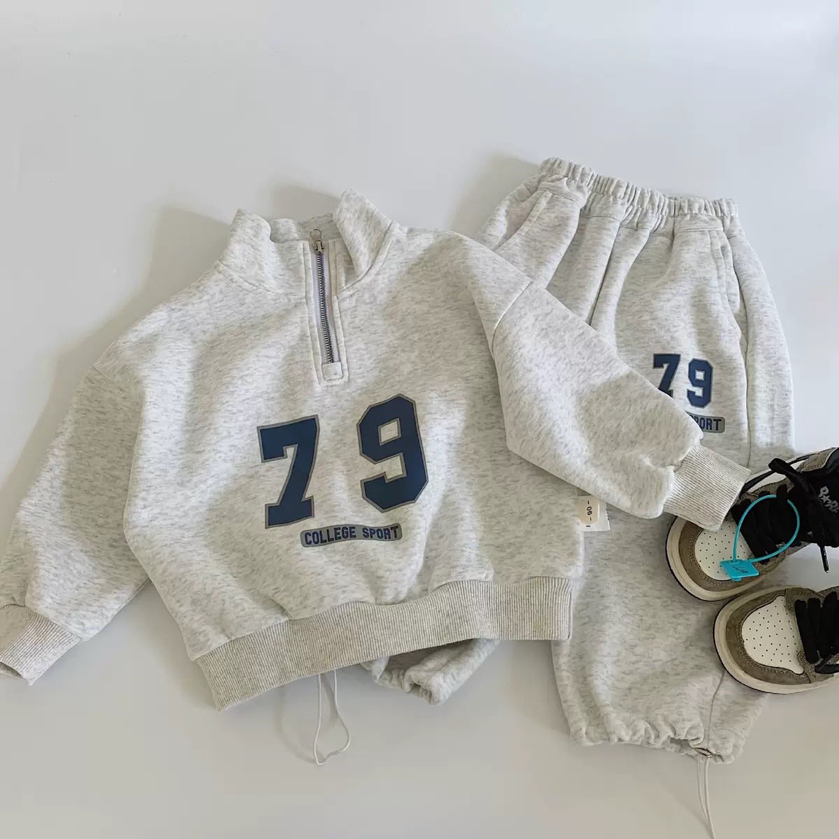 [🆕🇻🇳] Hồ Tuệ Lan Authentic – Nhận order, bán sẵn hàng baby 🧑‍🧒❤️️👶⭐️ Chỉ có George mới sale mấy set chất thế này!
Sz từ 3/6m – 2/3y, shares-0✔️ , likes-1❤️️ , date-2025-12-07 04:30:19🇻🇳🇻🇳🇻🇳📰🆕