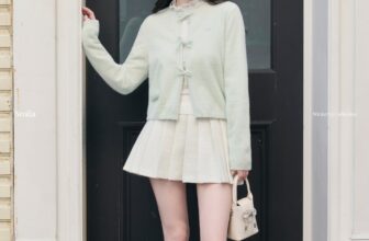 [🆕🇻🇳] Méli Thiết kế & Thời trang 👕 Top1Fashion 👗  𝐖𝐈𝐍𝐓𝐄𝐑 𝟐𝟓 | “𝐒𝐄𝐎𝐋𝐈𝐀” 𝐂𝐎𝐋𝐋𝐄𝐂𝐓𝐈𝐎𝐍  | 𝐹𝐼𝑂𝑅𝐴 𝐽𝐴𝐶𝐾𝐸𝑇 𝑋 𝑁𝑂𝑅𝐼𝐴 𝑇𝑂𝑃 𝑋 𝑆𝑂𝐿𝐸 𝑆𝐾𝐼𝑅𝑇
[𝐸𝑛𝑔𝑙𝑖𝑠ℎ 𝐵𝑒𝑙𝑜𝑤]Như một trường thước phim đầu đông phủ ánh nắng bạc, BST “SEOLIA” , shares-1✔️ , likes-5❤️️ , date-2025-12-12 04:48:00🇻🇳🇻🇳🇻🇳📰🆕