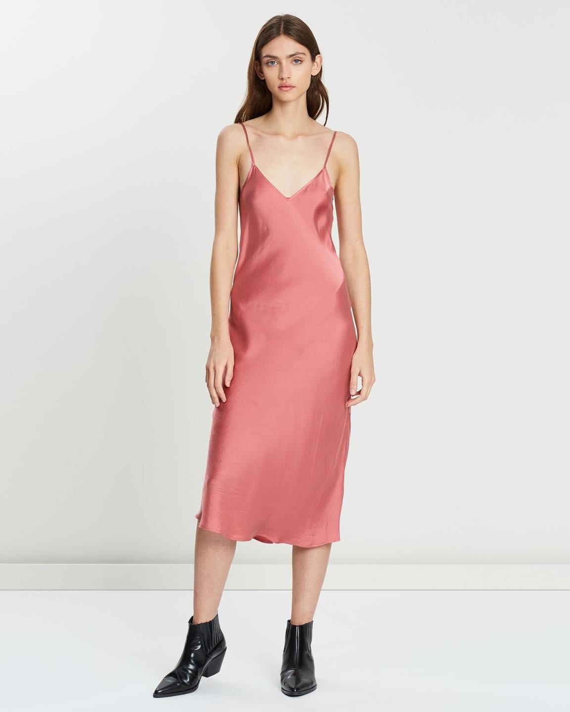 [🆕🇻🇳] LAGOM – A local brand in Viet Nam! We create styles for beautiful queens 👕 Top1Fashion 👗  𝐀𝐢𝐦𝐞𝐞 𝐒𝐞𝐭 – Giúp nàng hoá nàng thơ trong mọi khoảnh khắc–
𝐋𝐀𝐆𝐎𝐌 𝐒𝐓𝐎𝐑𝐄
#lagom #newcollection , shares-0✔️ , likes-33❤️️ , date-2025-12-08 02:02:37🇻🇳🇻🇳🇻🇳📰🆕