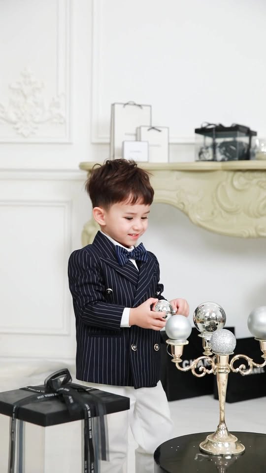 [🆕🇻🇳] Glam Beautique – Chuỗi cửa hàng Chăm sóc sức khỏe và sắc đẹp thuộc AEON Việt Nam 💅💇 Top1Makeup 💕👄  Top kem dưỡng cho mùa lạnh đang có mặt tại Glam Beautique
#AEONVietnam #GlamBeautique #beautyandhealth #kemduongmualanh , shares-0✔️ , likes-11❤️️ , date-2025-12-07 05:19:38🇻🇳🇻🇳🇻🇳📰🆕