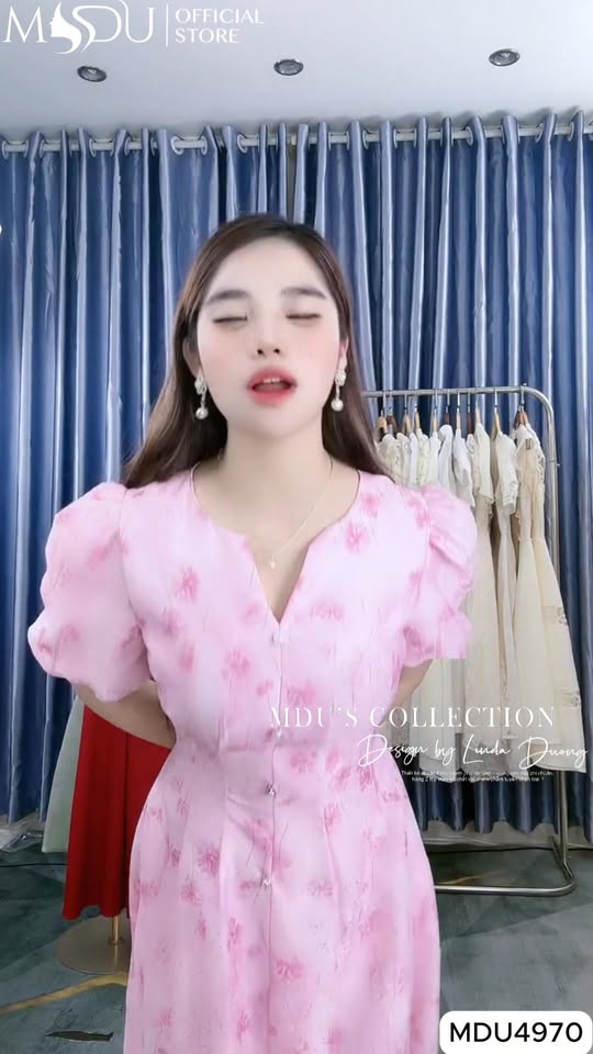 [🆕🇻🇳] MDU – Chuyên thiết kế thời trang cao cấp MDU brand [🆕Top1Vietnam🇻🇳] 👕 Top1Fashion 👗  MDU4970 – VÁY TẰM ÉP NGỌT NGÀO, TÔN LÊN SỰ DỊU DÀNG VÀ NỮ TÍNH!
Chiếc váy được làm từ chất liệu tằm ép cao cấp, với bề mặt nhám nhẹ mang đến cảm giác thoải , shares-0✔️ , likes-1❤️️ , date-2025-12-11 16:49:06🇻🇳🇻🇳🇻🇳📰🆕