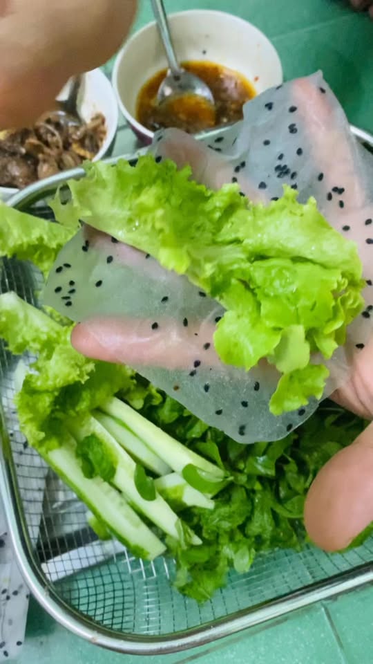 [🆕🇻🇳] Baby & Mom – Cung cấp các sản phẩm dành cho mẹ và bé  🧑‍🧒❤️️👶⭐️ Trời lạnh ngại ra đường , thì shop luôn bật chế độ ship tận nơi, nhanh chóng, ko kể giờ nào thì vẫn ship ạ!
Buổi tối shop lại đông khách online lắm, nên ba , shares-5✔️ , likes-11❤️️ , date-2025-12-10 03:34:46🇻🇳🇻🇳🇻🇳📰🆕