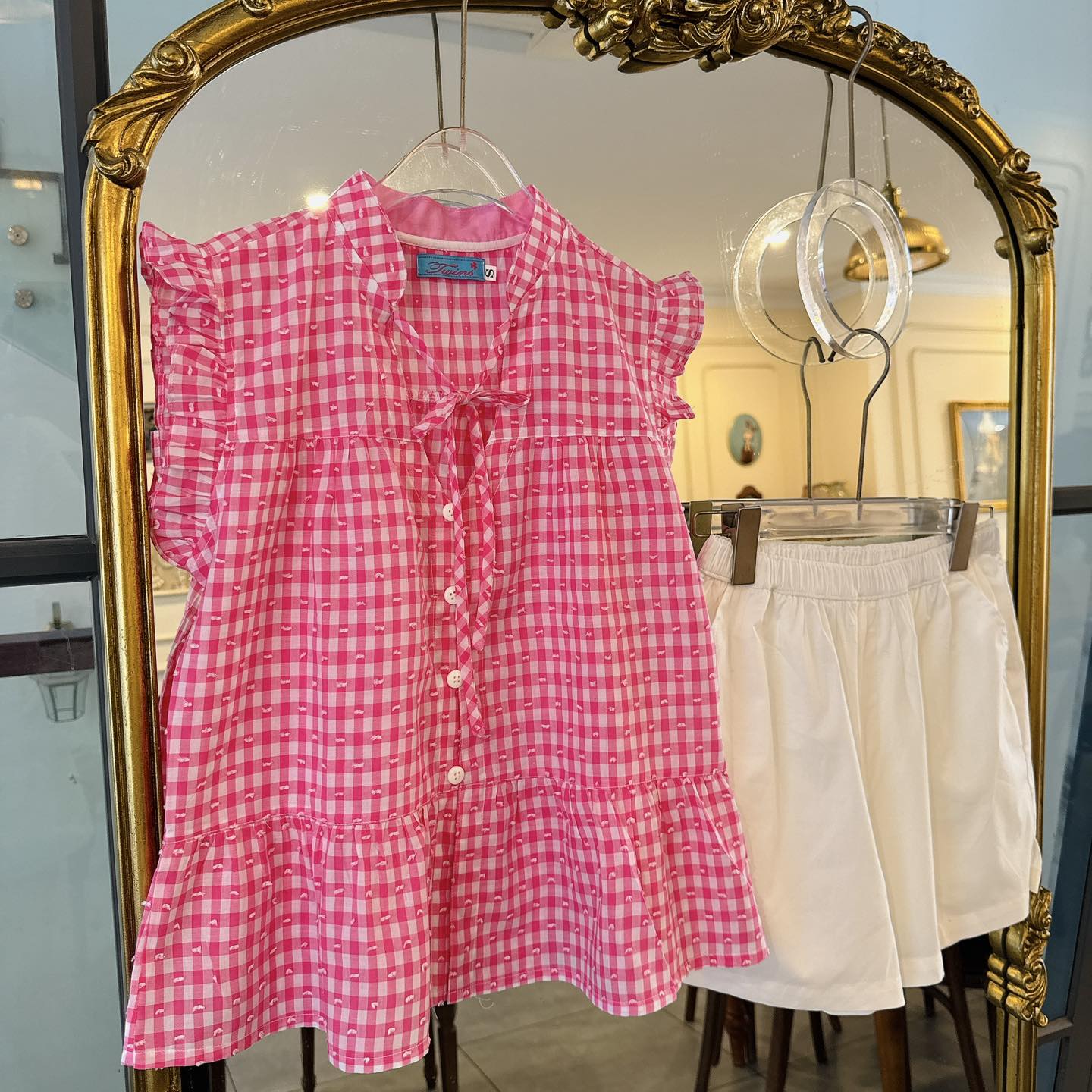 [🆕🇻🇳] Đồ bộ mặc nhà Twins Shop TpHcm 👕 Top1Fashion 👗  HÀNG EM CÓ SẴN ĐỦ SIZE Ạ
Chị iuu chọn được mẫu nào nhắn e ship liền nha
————————————————-BẢNG BÁO GIÁ ĐỒ MẶC NHÀ TWINS
Bộ short 210k/ bộ
Bộ , shares-0✔️ , likes-7❤️️ , date-2025-12-10 16:15:52🇻🇳🇻🇳🇻🇳📰🆕