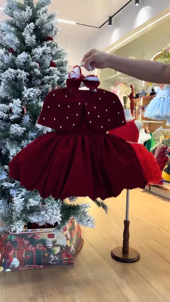 [🆕🇻🇳] BinBon Baby – Váy đầm công chúa thiết kế cho bé 🧑‍🧒❤️️👶⭐️ Set váy nhung xinh quá là xinh. , shares-0✔️ , likes-4❤️️ , date-2025-12-19 05:29:40🇻🇳🇻🇳🇻🇳📰🆕