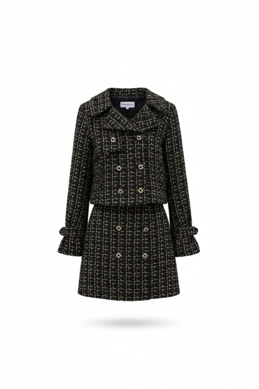 [🆕🇻🇳] ITWARDROBE 👕 Top1Fashion 👗  Thanh lịch và thời thượng cùng Chiara tweed set
gồm áo khoác và chân váy.

𝐎𝐫𝐢𝐠𝐢𝐧𝐚𝐥 𝐏𝐫𝐢𝐜𝐞: 6,100,000
𝙂𝙤𝙤𝙙𝙗𝙮𝙚 𝙎𝙖𝙡𝙚: 2,850,000
 , shares-0✔️ , likes-5❤️️ , date-2025-12-10 16:59:19🇻🇳🇻🇳🇻🇳📰🆕