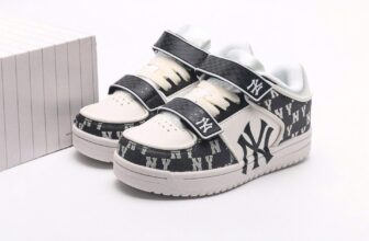 [🆕🇻🇳]  BỐP BỰ – Chuyên quần áo, giày dép, phụ kiện trẻ em cao cấp 🧑‍🧒❤️️👶⭐️ Các bác ngắm trước điiii
E đang về hàng rồi ạ. Dòng dán cực tiện và dễ đi ^^Size 31-37
, shares-0✔️ , likes-1❤️️ , date-2025-12-09 02:34:12🇻🇳🇻🇳🇻🇳📰🆕