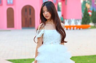 [🆕🇻🇳] Những Bông Hoa Nhỏ (AnBi Kids) 😎❤️️⭐️  Giữa khung cảnh lâu đài cổ tích, nàng công chúa nhỏ tỏa sáng trong chiếc váy bồng bềnh như mây.
Từng lớp tulle mềm mại khẽ nâng bước chân, dịu dàng nhưng  , shares-0✔️ , likes-7❤️️ , date-2025-12-11 16:06:00🇻🇳🇻🇳🇻🇳📰🆕