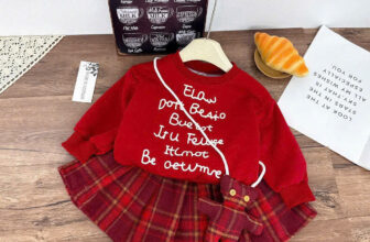 [🆕🇻🇳] MiDu Kid – Chuyên sỉ lẻ thời trang cho bé 🧑‍🧒❤️️👶⭐️  Ưu Đãi Đặc Biệt Hôm Nay! Khi Sự Ấm Áp Gặp Gỡ Phong Cách Vintage!
Món Quà Thời Trang Không Thể Thiếu Mùa Này!
Áo Nỉ Đỏ Tươi Tắn,Chất liệu nỉ dày dặn, siê , shares-0✔️ , likes-1❤️️ , date-2025-12-10 16:58:50🇻🇳🇻🇳🇻🇳📰🆕