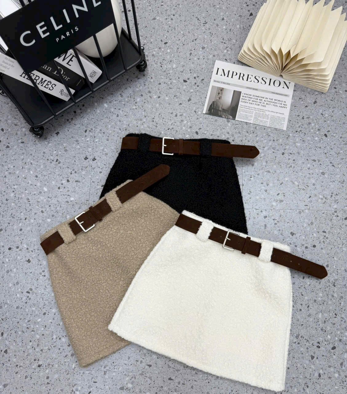 [🆕🇻🇳] Naa Ni Design – Thời trang thiết kế  👕 Top1Fashion 👗  Chân váy dạ lông cừu siêu sang , mix áo nào cũng hợp hết ạ
Em về 3 màu xinh ạ
, shares-0✔️ , likes-0❤️️ , date-2025-12-09 16:24:36🇻🇳🇻🇳🇻🇳📰🆕