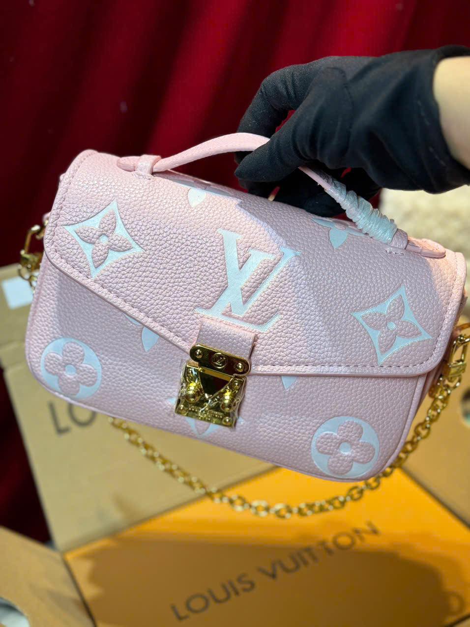 [🆕🇻🇳] Bảo Yến Store – CHUYÊN TÚI XÁCH XUẤT DƯ, SUPER VIP, SIÊU CẤP🛍️🛍️🛍️ 👕 Top1Fashion 👗  Em này dịu mà keo, kiểu nhẹ nhàng nhưng cuốn khó tả
, shares-0✔️ , likes-0❤️️ , date-2025-12-09 04:05:18🇻🇳🇻🇳🇻🇳📰🆕