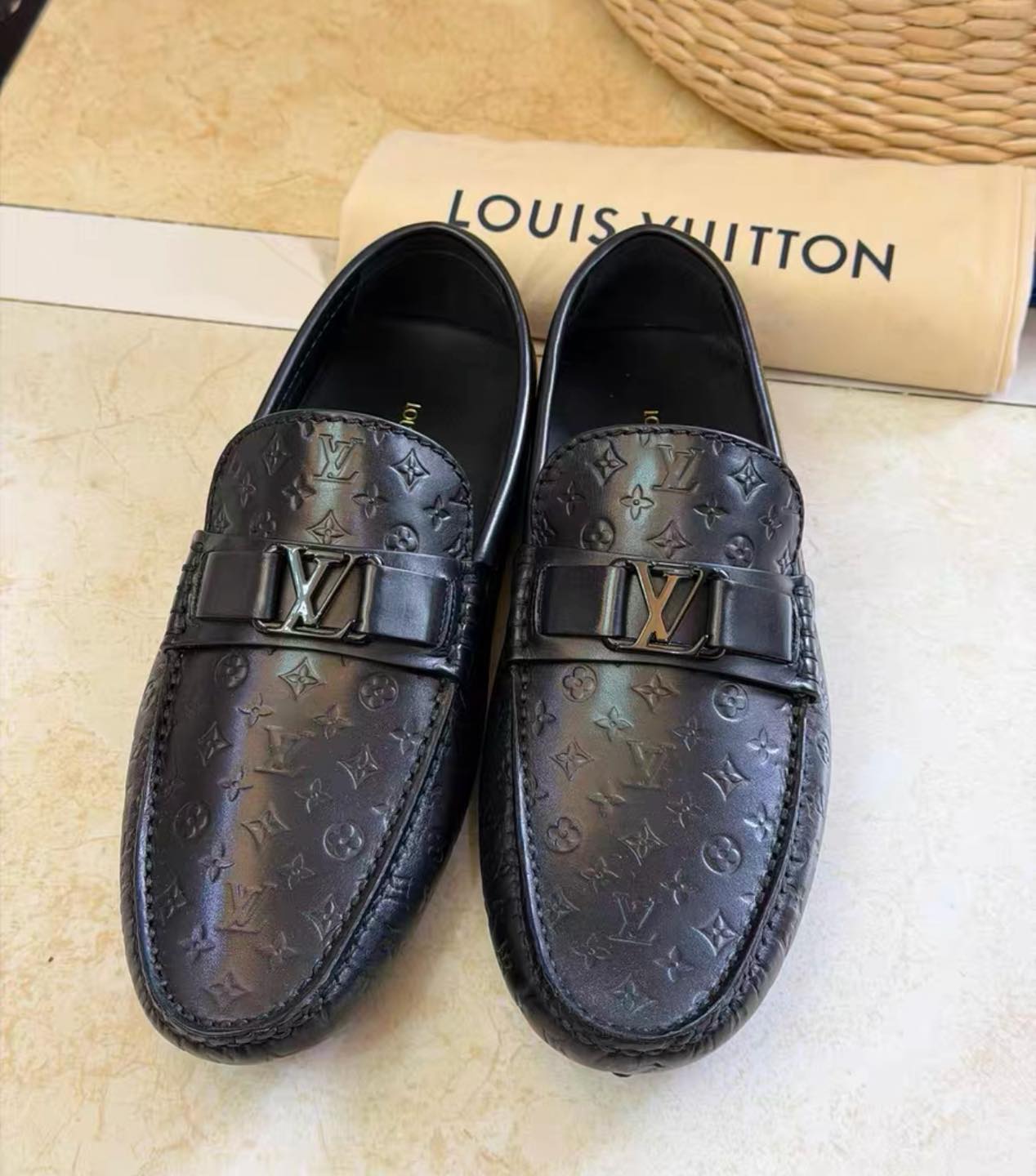 [🆕🇻🇳] MDU – Chuyên thiết kế thời trang cao cấp MDU brand [🆕Top1Vietnam🇻🇳] 👕 Top1Fashion 👗  MDU4970 – VÁY TẰM ÉP NGỌT NGÀO, TÔN LÊN SỰ DỊU DÀNG VÀ NỮ TÍNH!
Chiếc váy được làm từ chất liệu tằm ép cao cấp, với bề mặt nhám nhẹ mang đến cảm giác thoải , shares-0✔️ , likes-1❤️️ , date-2025-12-11 16:49:06🇻🇳🇻🇳🇻🇳📰🆕