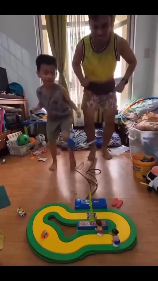 [🆕🇻🇳] Yêu Con ♥️️ Top1Life 🌱  Cuối tuần đc giao nhiệm vụ giữ cháu  , shares-0✔️ , likes-3❤️️ , date-2025-12-17 17:43:26🇻🇳🇻🇳🇻🇳📰🆕