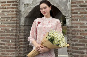 [🆕🇻🇳] JM – thương hiệu thời trang JM DRESS DESIGN 👕 Top1Fashion 👗  𝐉𝐌 𝐗 𝐇𝐎𝐀 𝐇𝐀𝐔 𝐃𝐎 𝐇𝐀 | BỘ SƯU TẬP ÁO DÀI “THANH”Hoa hậu Đỗ Hà yêu kiều trong tà áo dài “Thanh Vũ”, nhẹ nhàng lưu giữ từng khoảnh khắc dịu dàng của mùa thu  , shares-4✔️ , likes-146❤️️ , date-2025-12-08 18:08:07🇻🇳🇻🇳🇻🇳📰🆕