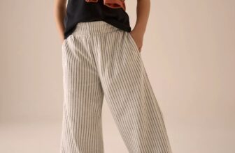 [🆕🇻🇳]  Sâu baby – hàng hiệu sale Us/Uk cho bé yêu – NEW VÀ SALEE ĐẾN TỪ CÁC HÃNG : N.E.X.T, H.M , ZA.RA , MATALAN…. Authenic 100% 🧑‍🧒❤️️👶⭐️ Quần trắng kẻ ống suống siêu xinhh, dễ  mix đồ cho bé gái
Hàng có sẵn : Sz 6y
, shares-1✔️ , likes-0❤️️ , date-2025-12-09 01:00:07🇻🇳🇻🇳🇻🇳📰🆕