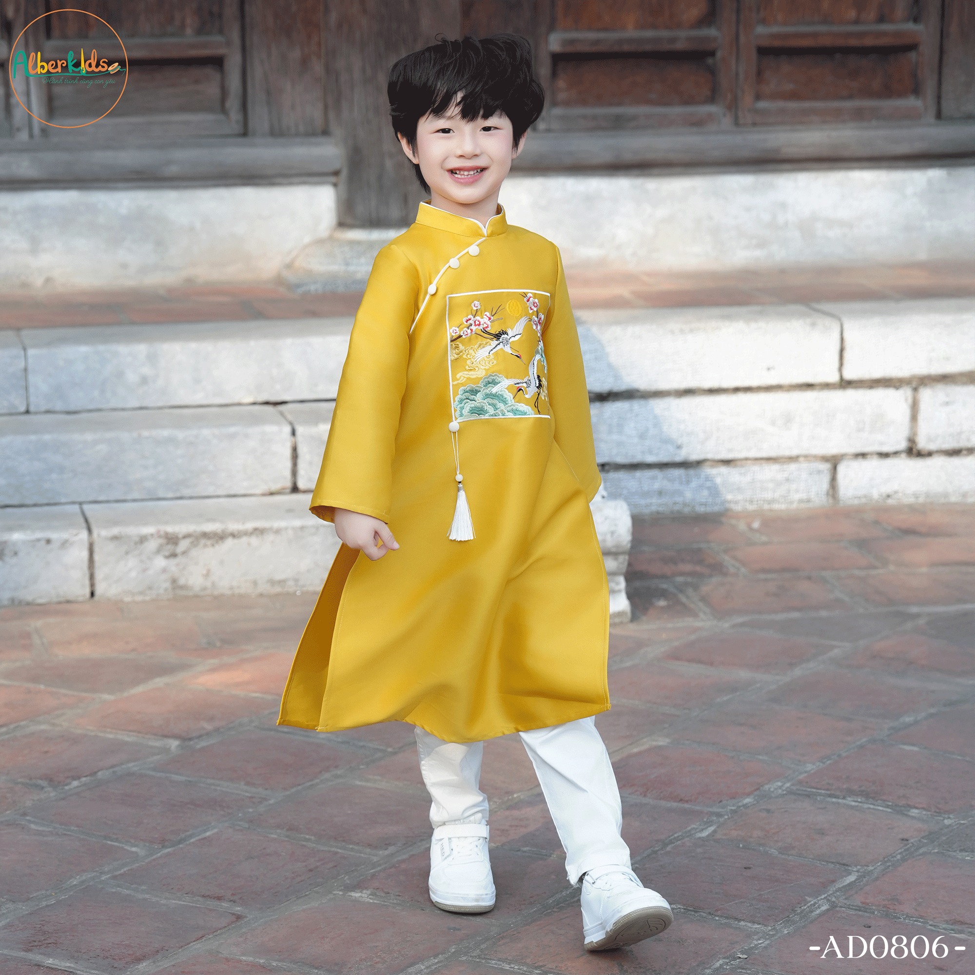 [🆕🇻🇳]  Alber Kids – Thời Trang Trẻ Em (Hàng Thiết Kế) 🧑‍🧒❤️️👶⭐️ 𝐀́𝐨 𝐝𝐚̀𝐢 𝐃𝐢𝐞̂𝐧 𝐇𝐚̣𝐜  
Sắc đỏ ngập tràn, đón tết nồng nàn 
Nét đẹp truyền thống văn hóa được di truyền, kế thừa và phát huy trong bộ trang phục áo dài cho b , shares-2✔️ , likes-5❤️️ , date-2025-12-17 22:09:41🇻🇳🇻🇳🇻🇳📰🆕
