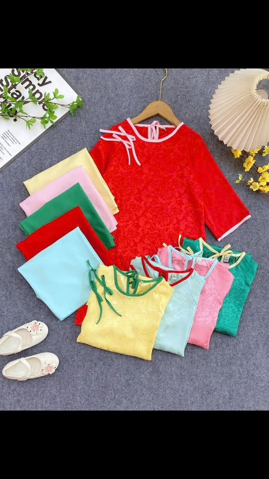 [🆕🇻🇳] Sen Trần Kids  (Shop Sen Trần) 🧑‍🧒❤️️👶⭐️ Áo sơ mi kẻ mix khăn choàng siêu xinh
Size 90-130
, shares-1✔️ , likes-2❤️️ , date-2025-12-09 18:45:45🇻🇳🇻🇳🇻🇳📰🆕