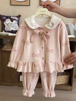 [🆕🇻🇳] Moon kids – 75 Lê Đại Hành – Children’s first choice ❤️  🧑‍🧒❤️️👶⭐️ Xỉu up xỉu down 
Set bộ pzm heyhoney dày dặn lun nha
Đẹp lắmmm … mới về ạa

Sz : 90-130
Em sẵn 
 , shares-1✔️ , likes-1❤️️ , date-2025-12-09 06:17:05🇻🇳🇻🇳🇻🇳📰🆕