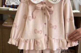 [🆕🇻🇳] Moon kids – 75 Lê Đại Hành – Children’s first choice ❤️  🧑‍🧒❤️️👶⭐️ Xỉu up xỉu down
Set bộ pzm heyhoney dày dặn lun nha
Đẹp lắmmm … mới về ạaSz : 90-130
Em sẵn
, shares-1✔️ , likes-1❤️️ , date-2025-12-09 06:17:05🇻🇳🇻🇳🇻🇳📰🆕