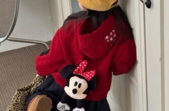 [🆕🇻🇳]  Nonie Kids – Chuyên đồ QCCC cho bé đa dạng phong cách hàn quốc 🧑‍🧒❤️️👶⭐️ Áo nỉ mũ kèm túi mickey + mix chân váy chần bôngÁo size 110-150 (from nhỏ)
Chan váy size 90-140(from to)Hàng co sẵn____________________𝗦𝗛𝗜𝗣 𝗖𝗢𝗗  , shares-0✔️ , likes-5❤️️ , date-2025-12-09 16:22:18🇻🇳🇻🇳🇻🇳📰🆕