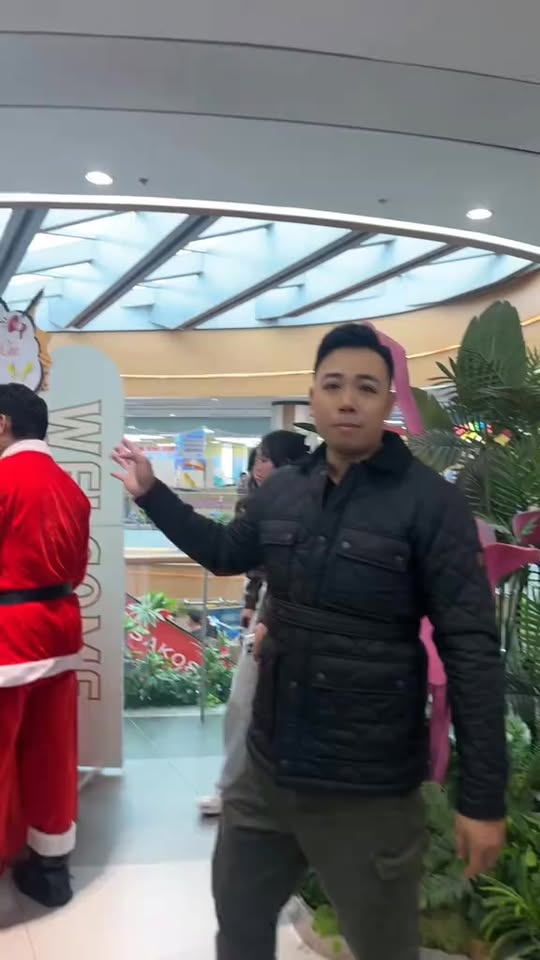 [🆕🇻🇳] Keo kid’s Clothing 🧑‍🧒❤️️👶⭐️  Sét váy cặp siêu xinh cho bé. Váy 2 dây + váy cổ sen tay cánh tiên. Kiểu nào cũng yêu nha các mẹ :B :B :B 
 Chất liệu : thô kẻ mềm, mát , thấm hút mồ hôi
 , shares-1✔️ , likes-4❤️️ , date-2023-06-02 15:12:05🇻🇳🇻🇳🇻🇳📰🆕