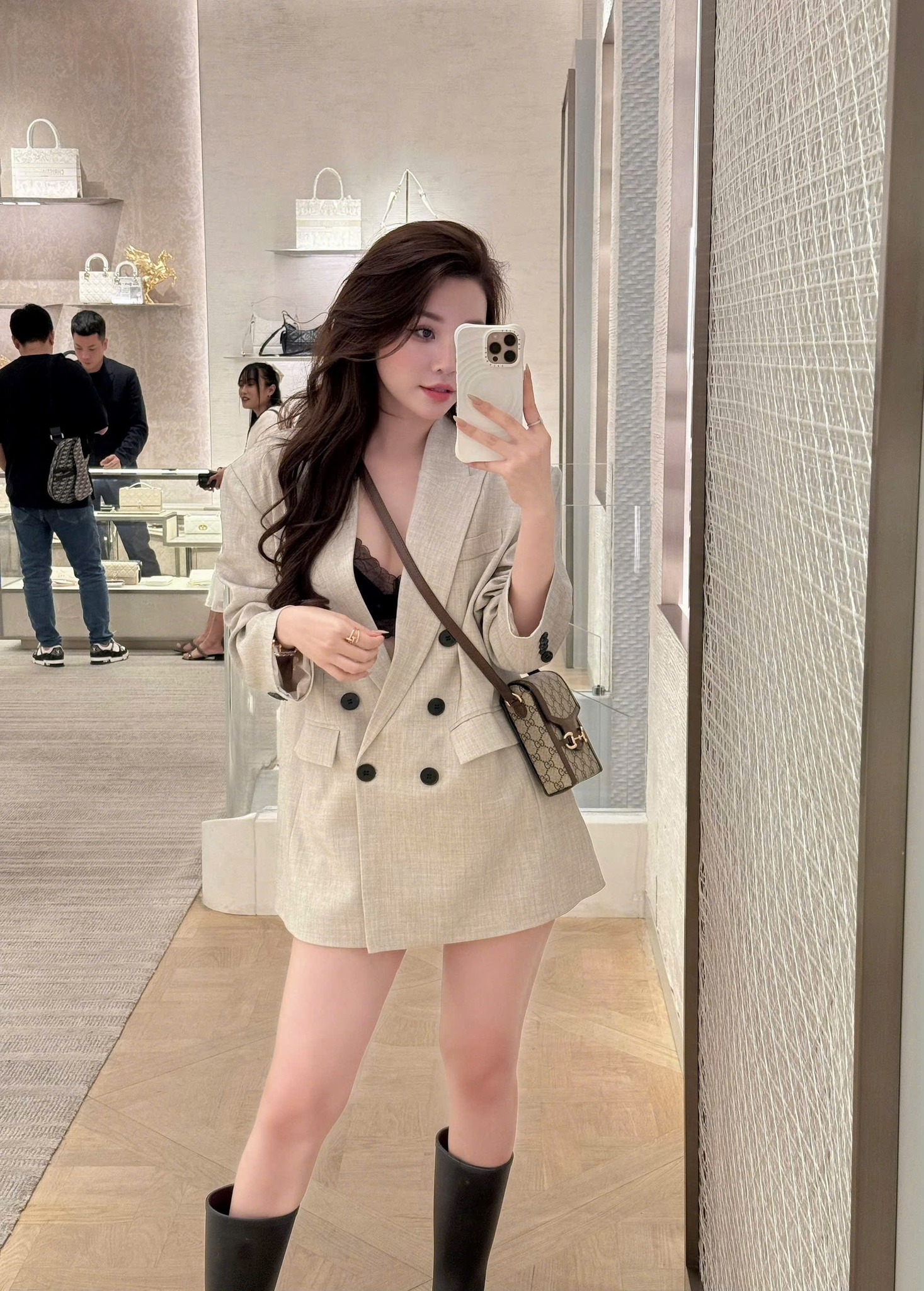 [🆕🇻🇳] Linh Hoàng Boutique 👕 Top1Fashion 👗  Đôi khi điều tốt đẹp không đến thật nhanh, nhưng nó đến rất đúng lúc_________________
𝐋𝐈𝐍𝐇 𝐇𝐎𝐀𝐍𝐆 𝐁𝐎𝐔𝐓𝐈𝐐𝐔𝐄
Sỉ :
Contact us : 0326690909 – 0888877222
, shares-0✔️ , likes-6❤️️ , date-2025-12-11 21:00:22🇻🇳🇻🇳🇻🇳📰🆕