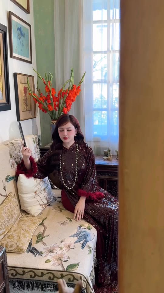 [🆕🇻🇳] NGÔ THUỲ TRANG Boutique – CHUYÊN CÁC MẶT HÀNG THỜI TRANG 👕 Top1Fashion 👗  Đừng làm bình hoa di động 
Hãy làm phiên bản đắt giá của chính mình 
 , shares-0✔️ , likes-0❤️️ , date-2025-12-18 19:04:08🇻🇳🇻🇳🇻🇳📰🆕