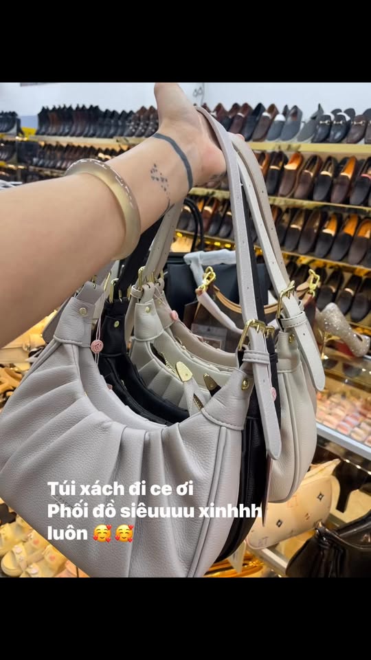 [🆕🇻🇳] Thế giới giầy việt newyork_ 33 nguyễn du- tp nam định 👕 Top1Fashion 👗   , shares-0✔️ , likes-3❤️️ , date-2025-12-17 23:01:26🇻🇳🇻🇳🇻🇳📰🆕