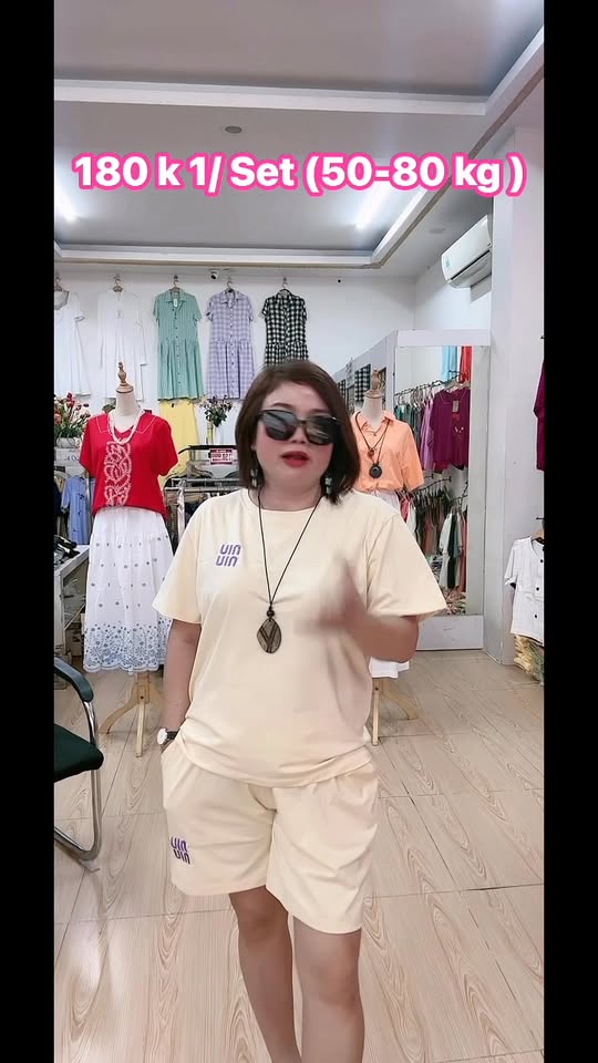 [🆕🇻🇳] Quần Áo VNXK – Ngọc Điệp – Chuyên sản xuất QUẦN ÁO NAM NỮ và đặt hàng theo yêu cầu 👕 Top1Fashion 👗  Set bộ thun xinh chị nào cũng mê khi thử tại Shop Ngocđiepbigsize nè cả nhà ơi  180 k 1/ set (50-80 kg )
Mua combo 2 Set free ship 
Zalo 0905256535 , shares-0✔️ , likes-2❤️️ , date-2025-12-21 01:02:13🇻🇳🇻🇳🇻🇳📰🆕