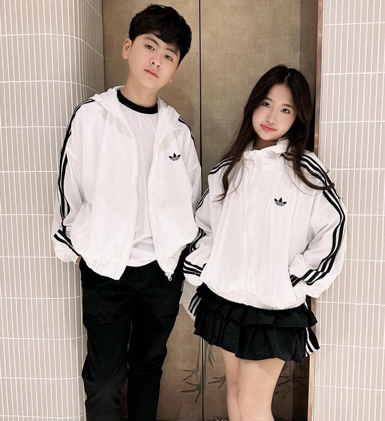 [🆕🇻🇳] Phan Lý Yoga – ☘️HLV YOGA :CÁ NHÂN ,TRỰC TIẾP,ONLINE,TRI LIỆU,KIDS … 🧘 Top1Yoga 🤸🏻‍♀️ Việc của em lý là tìm ra con AI làm hình đẹp ! còn việc của các chị là thả tim cho em và gửi xuống bình luận 1 tấm ảnh Yoga mà các chị yêu thích   
Em sẽ b , shares-10✔️ , likes-470❤️️ , date-2025-12-15 00:23:28🇻🇳🇻🇳🇻🇳📰🆕