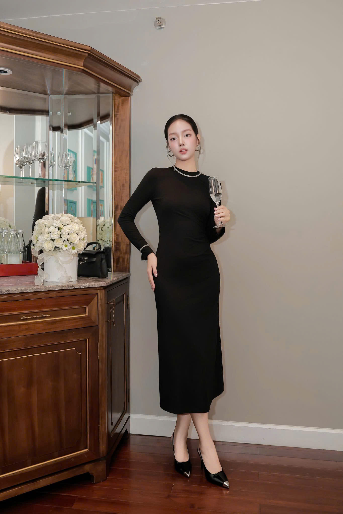 [🆕🇻🇳] Trâm Anh Store VÁY BODY 👕 Top1Fashion 👗  Em đã pha trà -Cũng đã cắm hoa
mặc váy dài tay – Dịu dàng ghé qua tim người 
 , shares-0✔️ , likes-0❤️️ , date-2025-12-21 00:31:06🇻🇳🇻🇳🇻🇳📰🆕