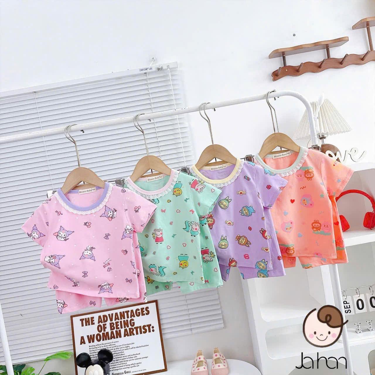 [🆕🇻🇳] Ed Yoga & Dance 🧘 Top1Yoga 🤸🏻‍♀️ Christmas is coming… 

Sài Gòn những ngày cuối năm cũng lạnh rồi, nhớ mặc áo ấm nha.
Nếu áp lực quá, ghé 𝐄𝐃 𝐒𝐭𝐮 flow cùng tụi mình một chút.
Không gian chi , shares-0✔️ , likes-7❤️️ , date-2025-12-18 14:00:02🇻🇳🇻🇳🇻🇳📰🆕