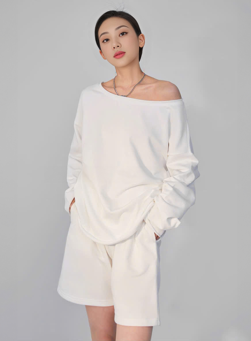 [🆕🇻🇳] Huyền Lê – Vẻ Đẹp Thời Trang Nữ 👕 Top1Fashion 👗   GIAO DIỆN TIỂU THƯ 
Áo dài cách tân – Đơn giản nhưng sang trọng. 
 Sờ vào mát rượi, bé chạy nhảy không lo bí bách. 
 Màu đỏ tôn da, lên ảnh là auto xinh x , shares-0✔️ , likes-1❤️️ , date-2025-12-17 18:02:07🇻🇳🇻🇳🇻🇳📰🆕