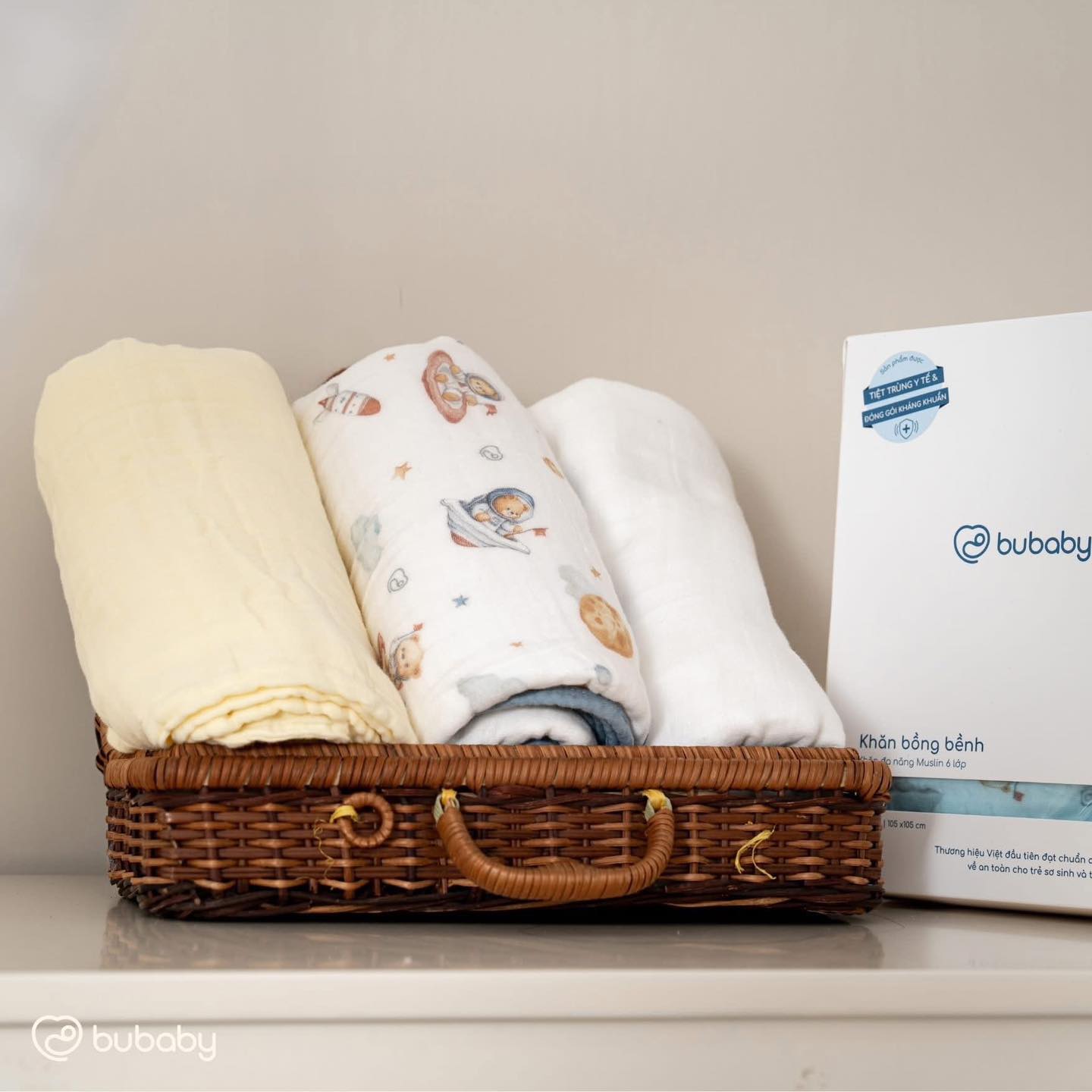 [🆕🇻🇳] Bunkids Đồ Sơ sinh Mẹ và Bé 😎❤️️⭐️  GILE CÀI CHÉO NỈ LÔNG – BÉ MẶC SAO ĐỂ VỪA DỄ THƯƠNG VỪA ẤM?
Honee gợi ý Mẹ vài cách phối đồ thật xinh cho chiếc gile nỉ bông mới này đây 
 Với Gile màu Ca , shares-0✔️ , likes-0❤️️ , date-2025-12-20 16:23:21🇻🇳🇻🇳🇻🇳📰🆕