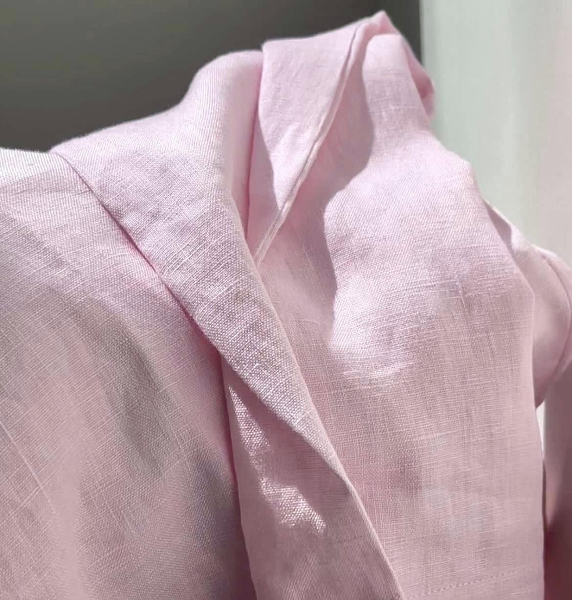 [🆕🇻🇳] Chang Dress.vn 👕 Top1Fashion 👗  Chang Dress TUYỂN DỤNG ưu tiên sinh viên.
Vị trí: Nhân viên bán hàng 
Ca: 15:00-21:00
MÔ TẢ CÔNG VIỆC:
-Tư vấn cho khách hàng về các sản phẩm tại shop
-Giữ , shares-1✔️ , likes-28❤️️ , date-2025-12-18 00:07:54🇻🇳🇻🇳🇻🇳📰🆕