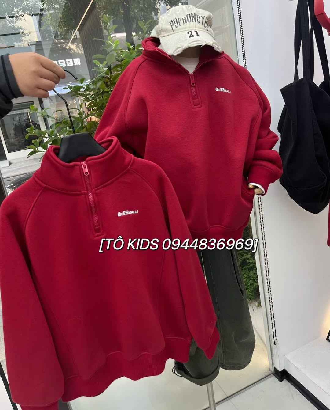 [🆕🇻🇳] Tô KIDs – Bán buôn – bán lẻ quần áo trẻ em phong cách và chất lượng 🧑‍🧒❤️️👶⭐️ Những em áo đỏ rực rỡ ngày cuối năm, mỗi mẫu mẹ Tô note size các mẹ nha 

Size : 30-38kg và 55-75kg
Em có sẵn nha 
 , shares-0✔️ , likes-3❤️️ , date-2025-12-19 17:36:56🇻🇳🇻🇳🇻🇳📰🆕