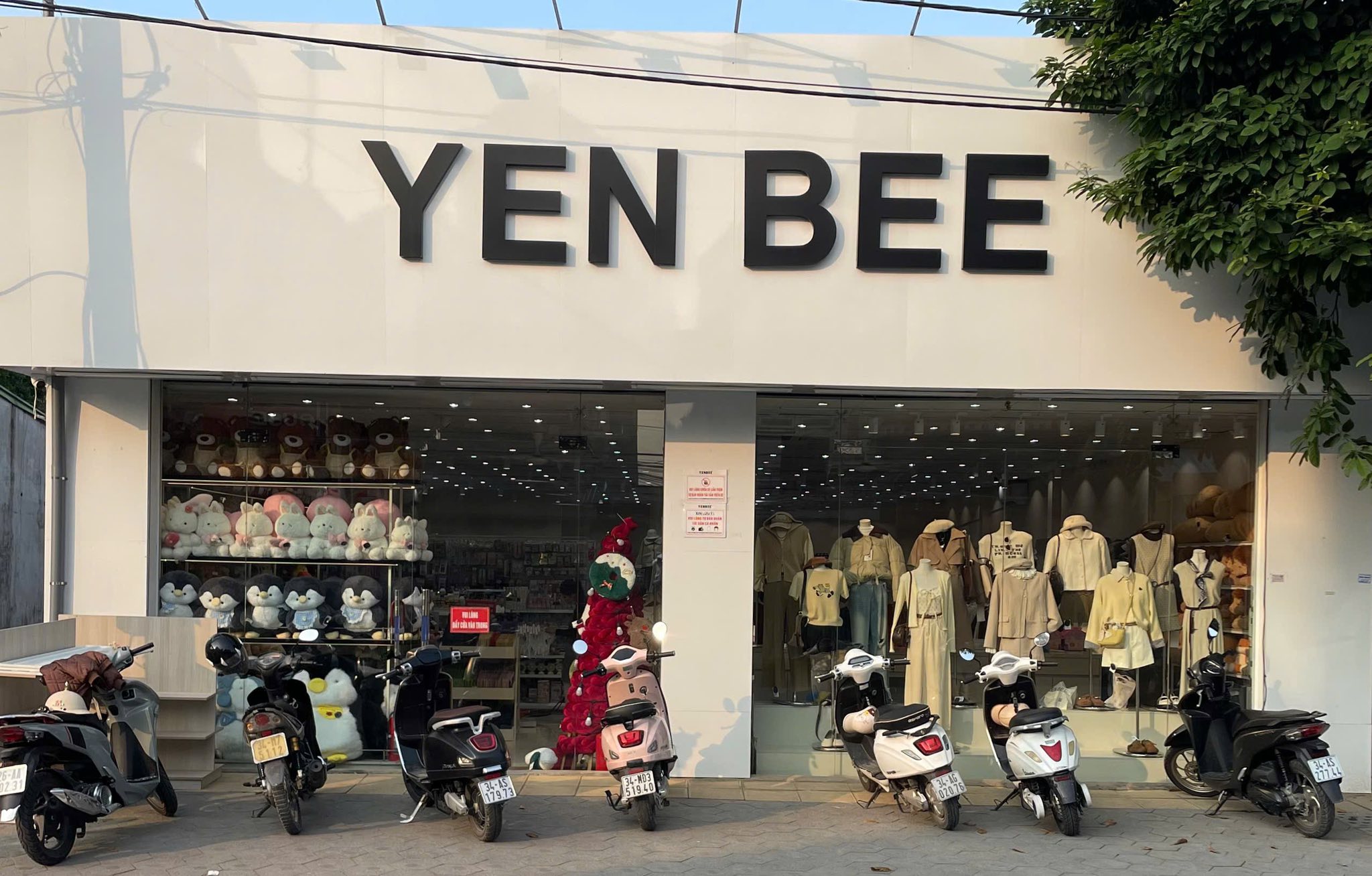 [🆕🇻🇳] YenBee Nam Sách – Quần áo – Thương hiệu  [🆕Top1Vietnam🇻🇳] 👕 Top1Fashion 👗  Quần áo không làm nên con người bạn, nhưng cách bạn mặc chúng thì có. Hãy để Yen Bee  giúp bạn khẳng định chất riêng.

Tiền không mua được hạnh phúc, nhưng , shares-4✔️ , likes-120❤️️ , date-2025-12-19 00:27:16🇻🇳🇻🇳🇻🇳📰🆕
