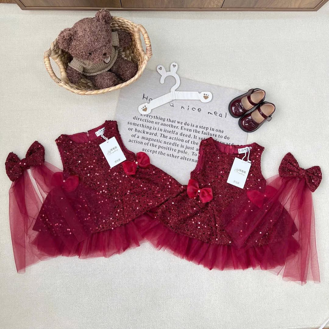 [🆕🇻🇳] Xoài’s Corner, các mẹ sẽ tìm được những món đồ phù hợp cho các bé 😎❤️️⭐️ Hót hót hót
𝐕𝐀́𝐘 𝐃𝐀̣ 𝐗𝐈𝐍𝐇 𝐂𝐇𝐀̂́𝐍 Đ𝐎̣̂𝐍𝐆 𝐌𝐔̀𝐀 𝐓𝐄̂́𝐓
Váy dạ kim tuyến 2 lớp sát nách đã thế còn kèm cài đầu xinh chấn động luôn ( phối áo len hay áo j bên tr , shares-0✔️ , likes-2❤️️ , date-2025-12-22 17:45:51🇻🇳🇻🇳🇻🇳📰🆕