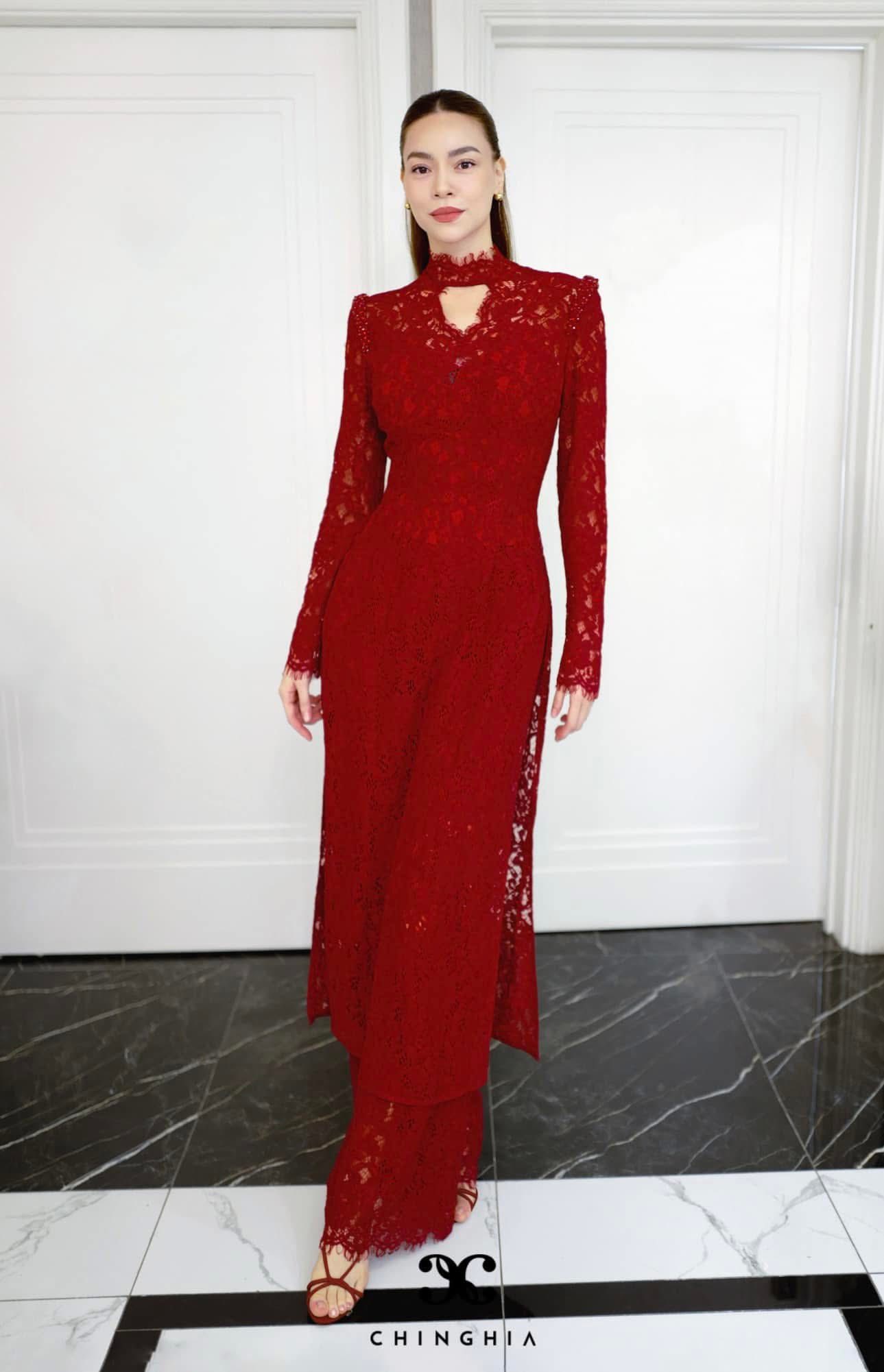 [🆕🇻🇳] NGUYEN CHI NGHIA 👕 Top1Fashion 👗  CHI NGHIA x Ho Ngoc Ha
Nữ ca sĩ Hồ Ngọc Hà xinh đẹp trong thiết kế áo dài ren đến từ CHI NGHIA.
 , shares-0✔️ , likes-187❤️️ , date-2025-12-20 15:31:21🇻🇳🇻🇳🇻🇳📰🆕