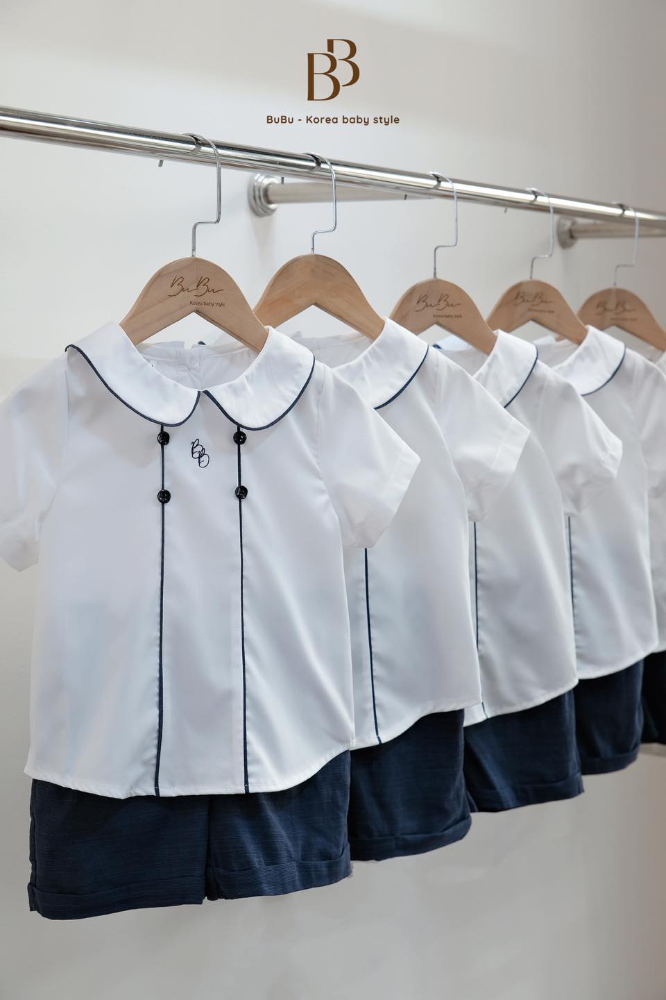 [🆕🇻🇳] BuBu – Korea baby style (Hoàng tử bé) 😎❤️️⭐️ 𝐍𝐢𝐨 𝐒𝐞𝐭 𝐒𝐚𝐥𝐞 – Sẵn size cho bé từ 8-35kg nha mami ơi, chuẩn vibe Hàn diện đi học, đi chơi cùng ba mẹ đều xinh ạ 

Link sản phẩm: 
 , shares-0✔️ , likes-0❤️️ , date-2025-12-20 23:00:51🇻🇳🇻🇳🇻🇳📰🆕