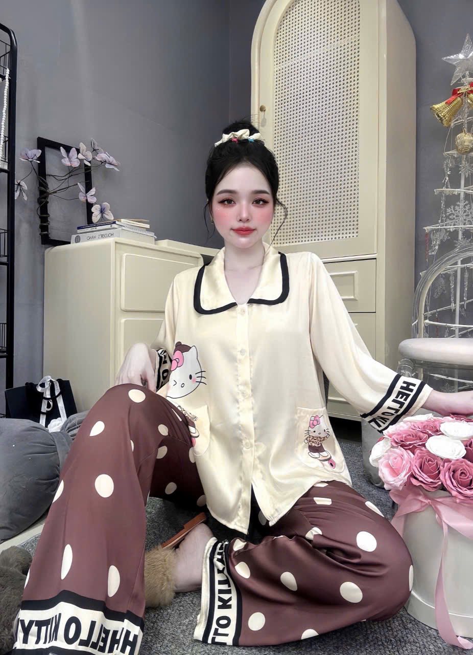 [🆕🇻🇳] thuan.dr Cửa hàng giày dép 👕 Top1Fashion 👗  Ramsey quad
Size 39,40,42,45
Store 6tr
 shop sale 2990k
 , shares-0✔️ , likes-1❤️️ , date-2025-12-23 15:29:20🇻🇳🇻🇳🇻🇳📰🆕