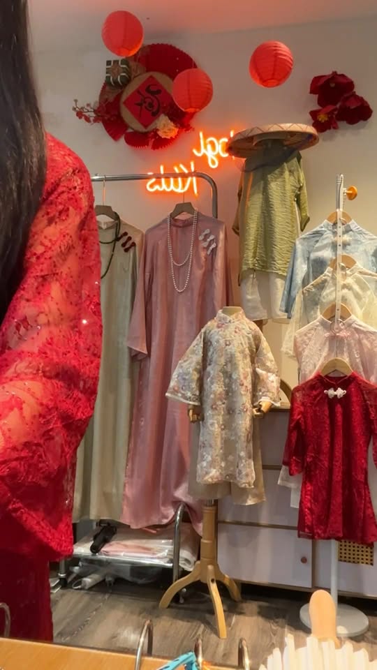 [🆕🇻🇳]  Hogi Kids – chuyên bán buôn bán lẻ các sản phẩm thời trang trẻ em từ 0-6 tuổi 🧑‍🧒❤️️👶⭐️ Áo dài Tết , shares-0✔️ , likes-4❤️️ , date-2025-12-18 20:25:20🇻🇳🇻🇳🇻🇳📰🆕