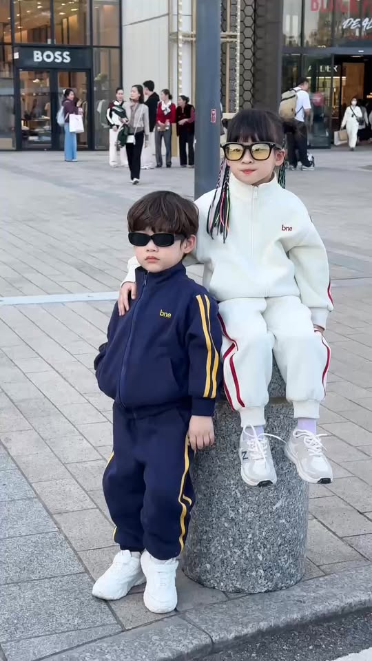 [🆕🇻🇳] Bernie KIDs – Thời trang trẻ em thiết kế 🧑‍🧒❤️️👶⭐️  𝗕𝗼̣̂ 𝗱𝗮̀𝗶 𝘁𝗮𝘆 𝘁𝗵𝘂𝗻 𝟮 𝗱𝗮 𝗕𝗡𝗘 đ𝗼̣̂𝗰 𝗾𝘂𝘆𝗲̂̀𝗻 𝘁𝘂̛̀ 𝗕𝗲𝗿𝗻𝗶𝗲 𝗻𝗵𝗶̀𝗻 𝗹𝗮̀ 𝗺𝗲̂ 𝗹𝗶𝗲̂̀𝗻!
———————
 Link Shopee Bernie Official:  
Link zalo sỉ:  , shares-0✔️ , likes-0❤️️ , date-2025-12-24 01:06:39🇻🇳🇻🇳🇻🇳📰🆕