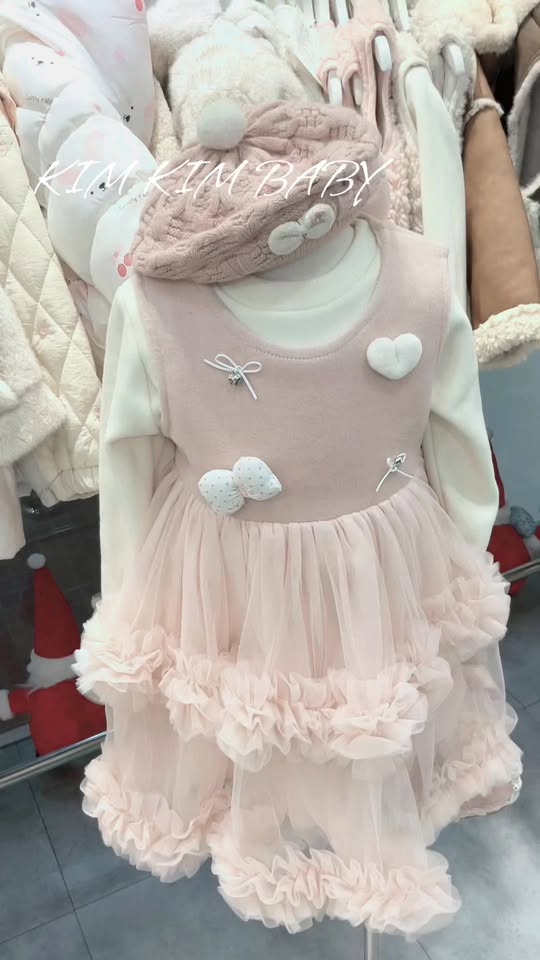 [🆕🇻🇳]  KIM KIM BABY SHOES – Giày cho bé yêu 2 🧑‍🧒❤️️👶⭐️ Set váy công chúa xinh có sẵnnn  , shares-0✔️ , likes-2❤️️ , date-2025-12-19 22:14:54🇻🇳🇻🇳🇻🇳📰🆕