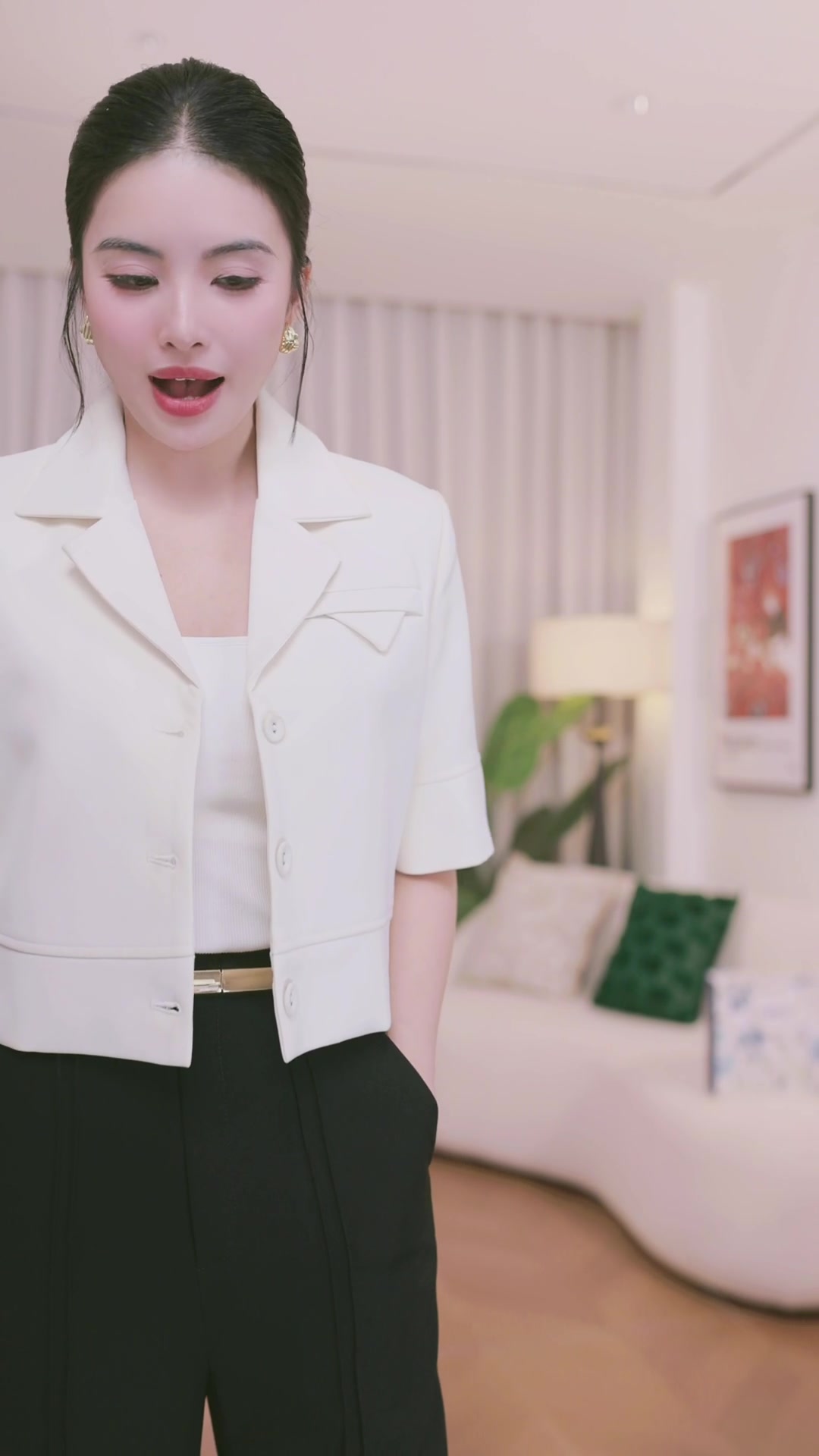 [🆕🇻🇳] Ferríni Clothing – KHÍ CHẤT NGỜI SÁNG – DÁNG VÓC NHƯ HOA – Cửa hàng quần áo nữ[🆕Top1Vietnam🇻🇳]  👕 Top1Fashion 👗   , shares-23✔️ , likes-192❤️️ , date-2025-12-23 01:59:30🇻🇳🇻🇳🇻🇳📰🆕