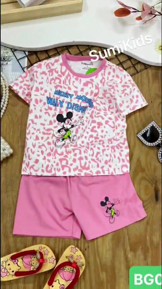 [🆕🇻🇳] Đi ✈ Top1Travel 🌏✈️ Ngày xưa được bố làm thế này rất thích, ở chỗ bạn gọi là trò gì ấy nhỉ 
 , shares-112✔️ , likes-57K❤️️ , date-2025-12-20 17:15:49🇻🇳🇻🇳🇻🇳📰🆕