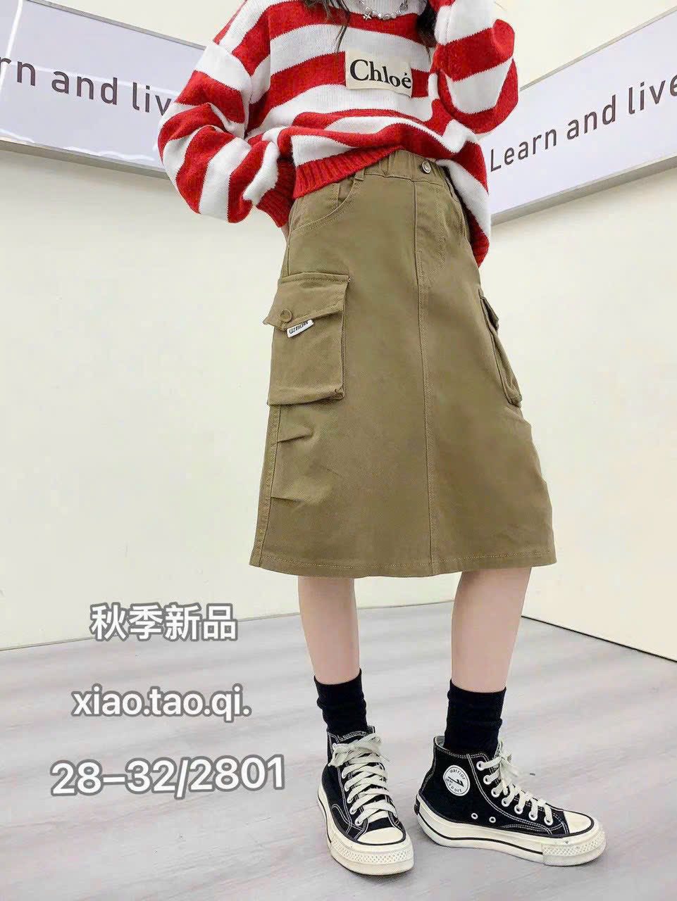 [🆕🇻🇳] Tyna Shop – Thời trang trẻ em tại Huế 🧑‍🧒❤️️👶⭐️ 25/50kg 
Chân váy jean dáng dài basic 
Dễ phối – mặc đi học, đi chơi đều xinh
Form chuẩn, chất jean dày dặn 
 Có sẵn – inbox chốt đơn liền nha
Số lượng có  , shares-1✔️ , likes-1❤️️ , date-2025-12-22 21:57:43🇻🇳🇻🇳🇻🇳📰🆕