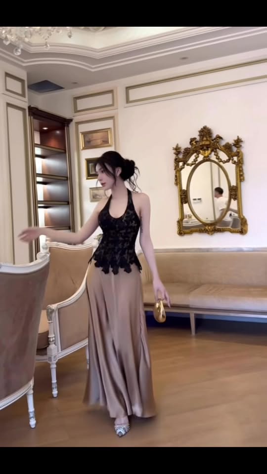 [🆕🇻🇳]  PÉ ĐIỆU SHOP Quần Áo Trẻ Em Cần Thơ 🧑‍🧒❤️️👶⭐️ 𝐂𝐡𝐢̉ 𝐜𝐨̀𝐧 𝟏 𝐧𝐠𝐚̀𝐲 𝐧𝐮̛̃𝐚 𝐥𝐚̀ đ𝐞̂́𝐧 𝐓𝐞̂́𝐭 𝐓𝐚̂𝐲  
Không khí mua sắm đã rộn ràng khắp nơi rồi đó mom ơi 
Ba mẹ sắm áo dài cho bé đừng quên ghé 𝐏𝐞́ Đ𝐢𝐞̣̂𝐮 – 𝐌𝐚̣ , shares-0✔️ , likes-7❤️️ , date-2025-12-30 22:00:01🇻🇳🇻🇳🇻🇳📰🆕